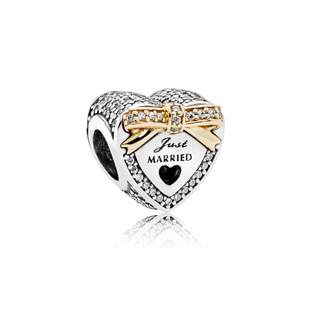 Pandora Wedding Heart Just Married Charm