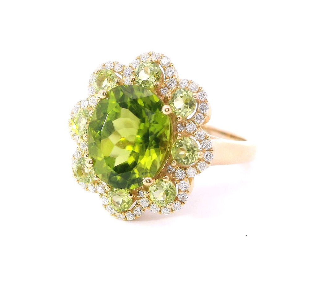 14K Yellow Gold Diamond And Peridot Fashion Ring