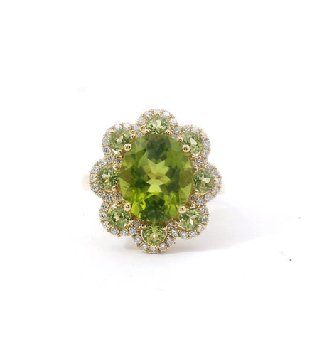 14K Yellow Gold Diamond And Peridot Flower Shaped Fashion Ring