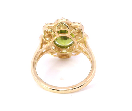 14K Yellow Gold Diamond And Peridot Flower Shaped Fashion Ring