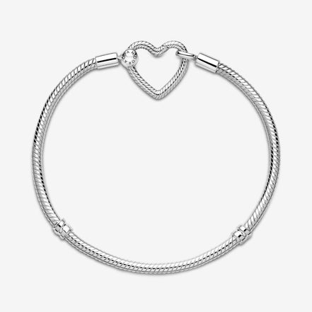 Pandora Moments Heart Closure Snake Chain Bracelet Size 21