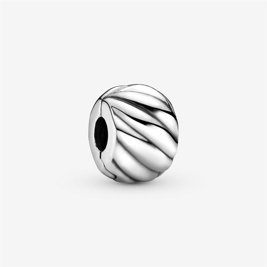 Pandora Moments Polished Feathered Clip Charm