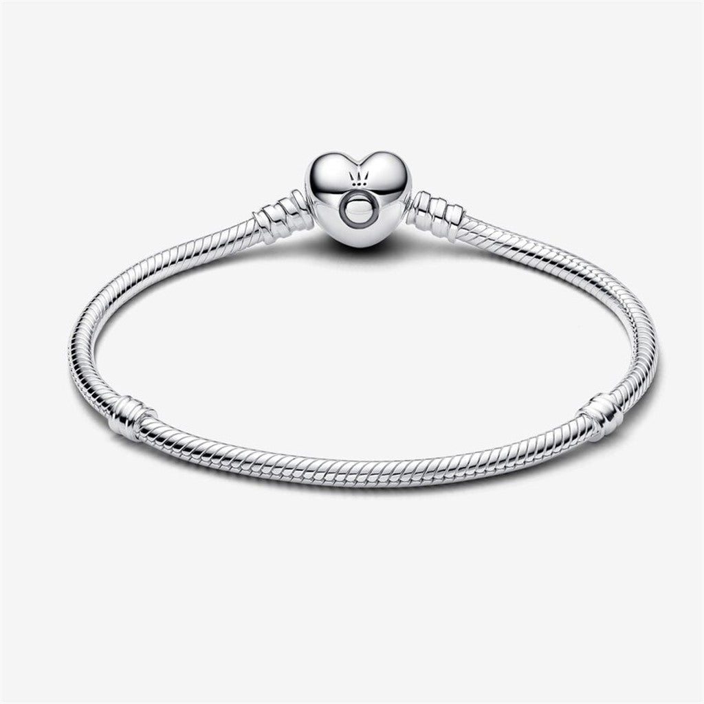 Pandora Moments Heart Clasp Snake Chain Bracelet Size 18