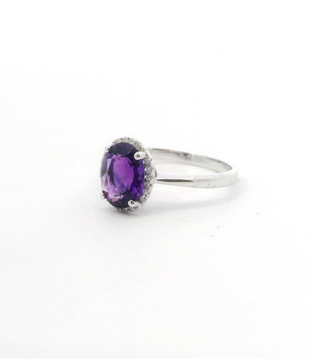 14K White Gold Diamond & Amethyst Oval Shaped Fashion Ring