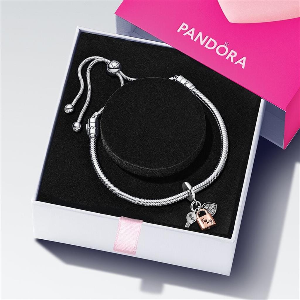 Pandora Moments Padlock & Heart Bracelet Gift Set