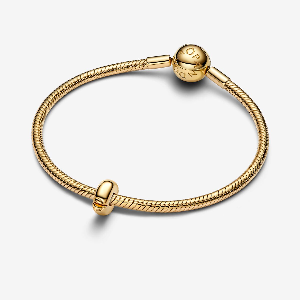 Pandora Moments 14K Gold-Plated Heart Round Clip Charm