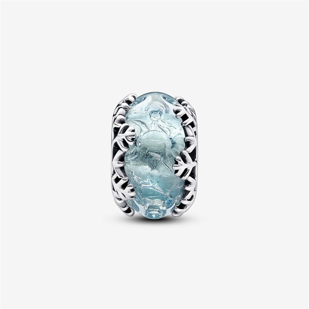Pandora Moments Winter Blue Snowflake Murano Charm