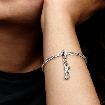 Pandora Moments New York Statue of Liberty Dangle Charm