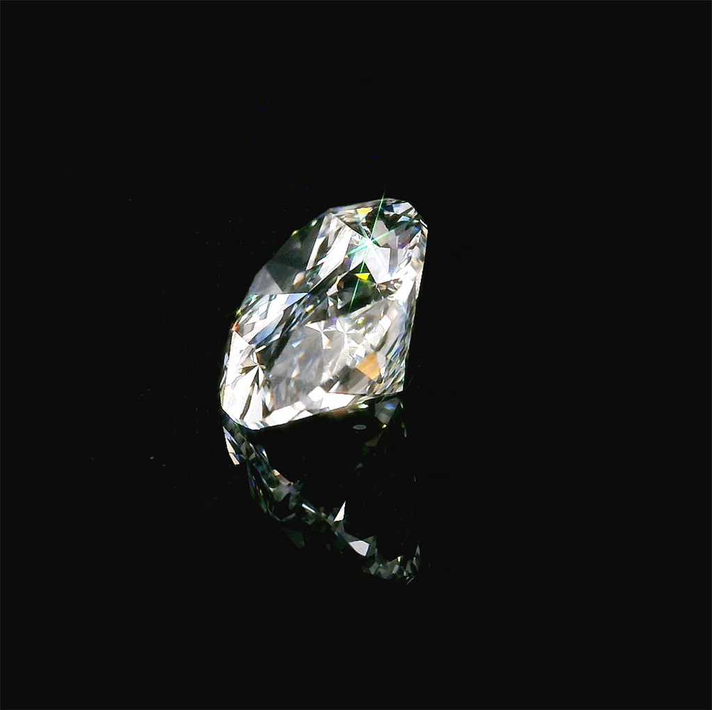 Lab Grown 4.10 ct Oval Diamond