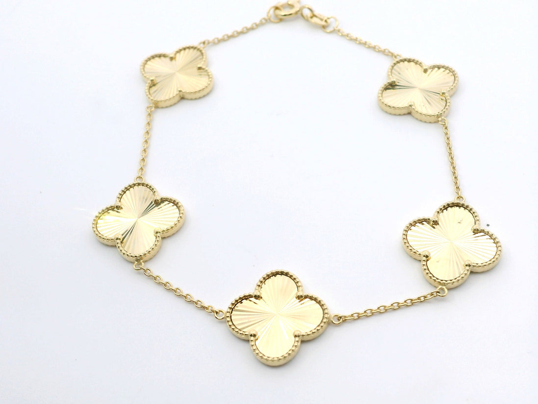 14K Yellow Gold Stationary Clover Fashion Bracelet