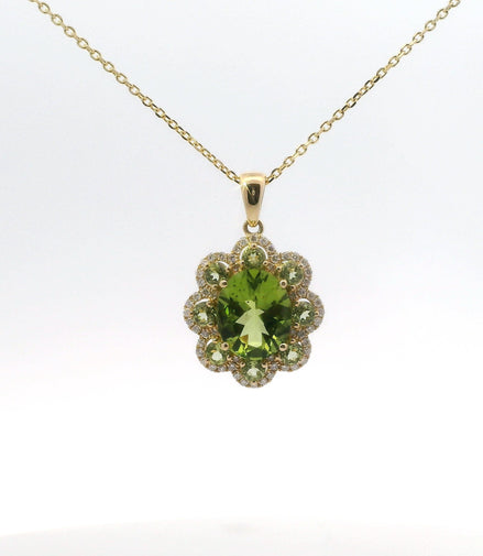 14K Yellow Gold Diamond & Peridot Flower Shaped Pendant Necklace
