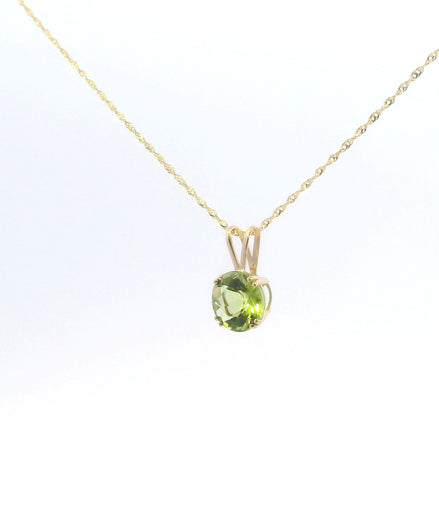 14K Yellow Gold 2 CT Peridot Pendant Necklace