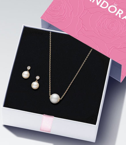 Pandora Essence Gold Plated Pearl Jewelry Set