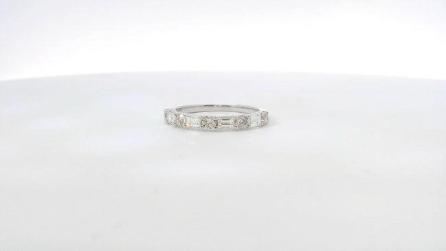 14K White Gold And 1.01 CTW Diamond Fashion Ring