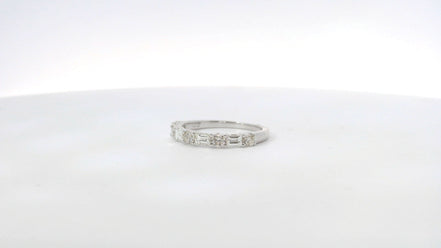 14K White Gold And 1.01 CTW Diamond Fashion Ring