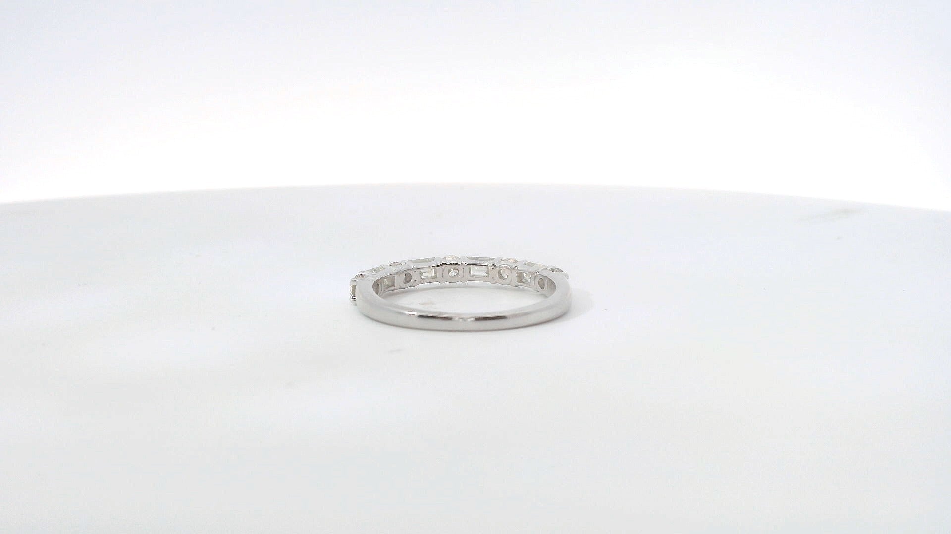 14K White Gold And 1.01 CTW Diamond Fashion Ring