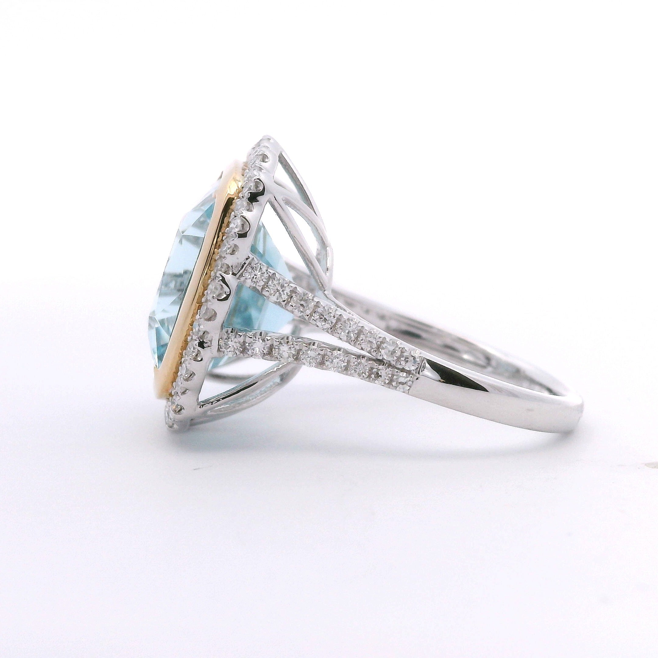 14K White Gold Aquamarine & Diamond Cushion Cut Fashion Ring