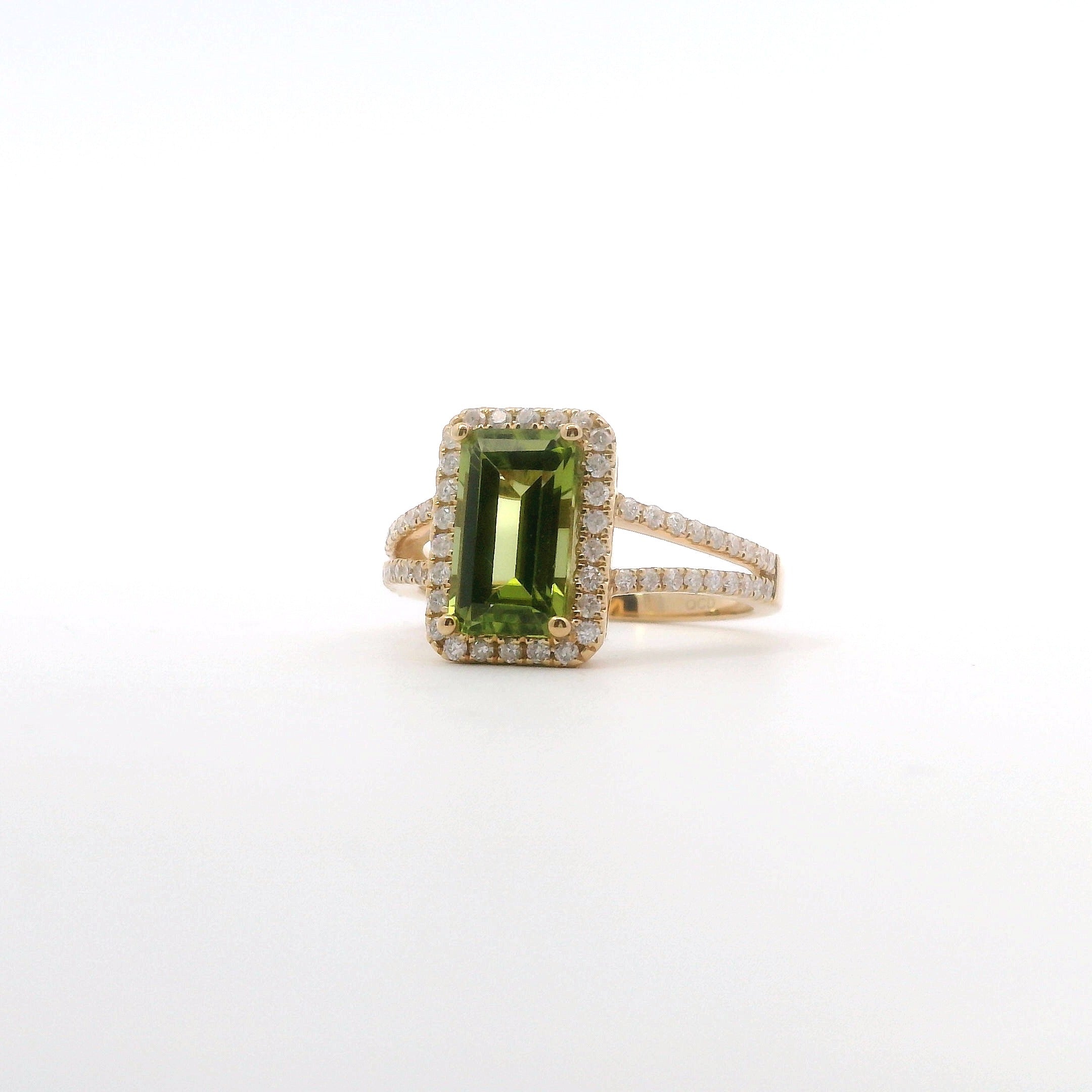 14K Yellow Gold Diamond & Peridot Emerald Shaped Fashion Ring
