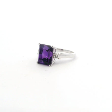 14K White Gold Diamond & Amethyst Fashion Ring