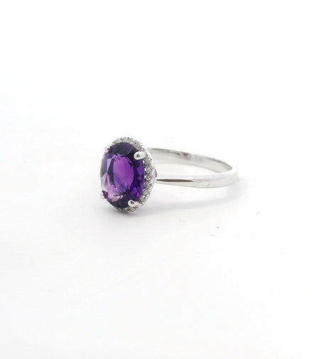 14K White Gold Diamond & Amethyst Oval Shaped Fashion Ring