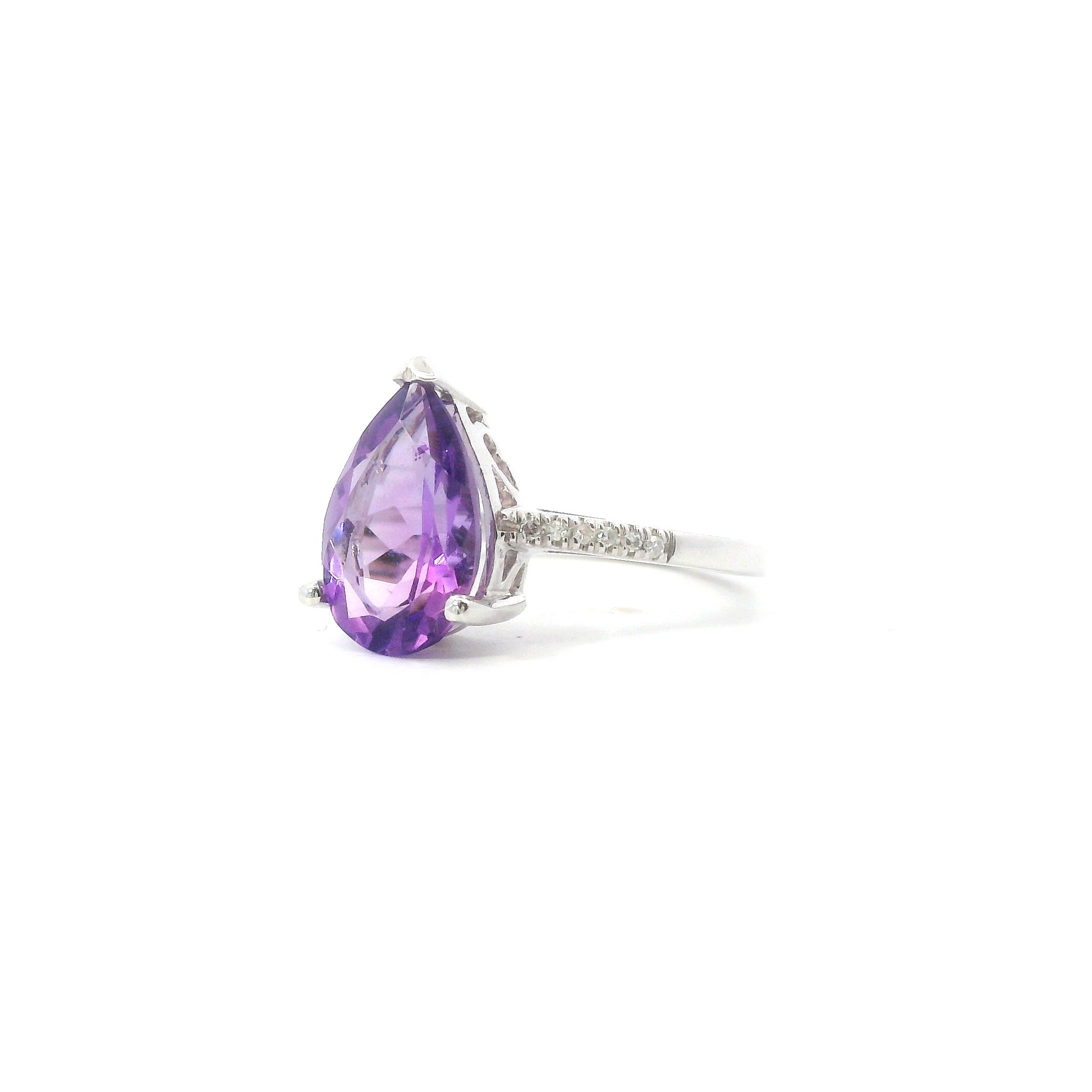 14K White Gold Diamond And Amethyst Pear Fashion Ring
