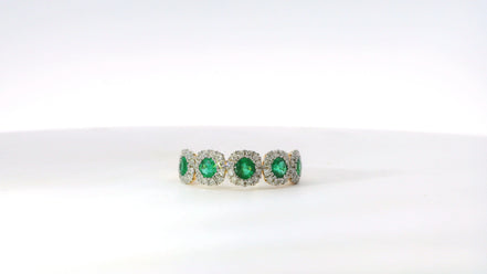 14K Yellow Gold Diamond and Vibrant Emerald Fashion Ring