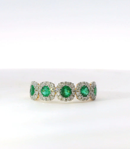 14K Yellow Gold Diamond and Vibrant Emerald Fashion Ring