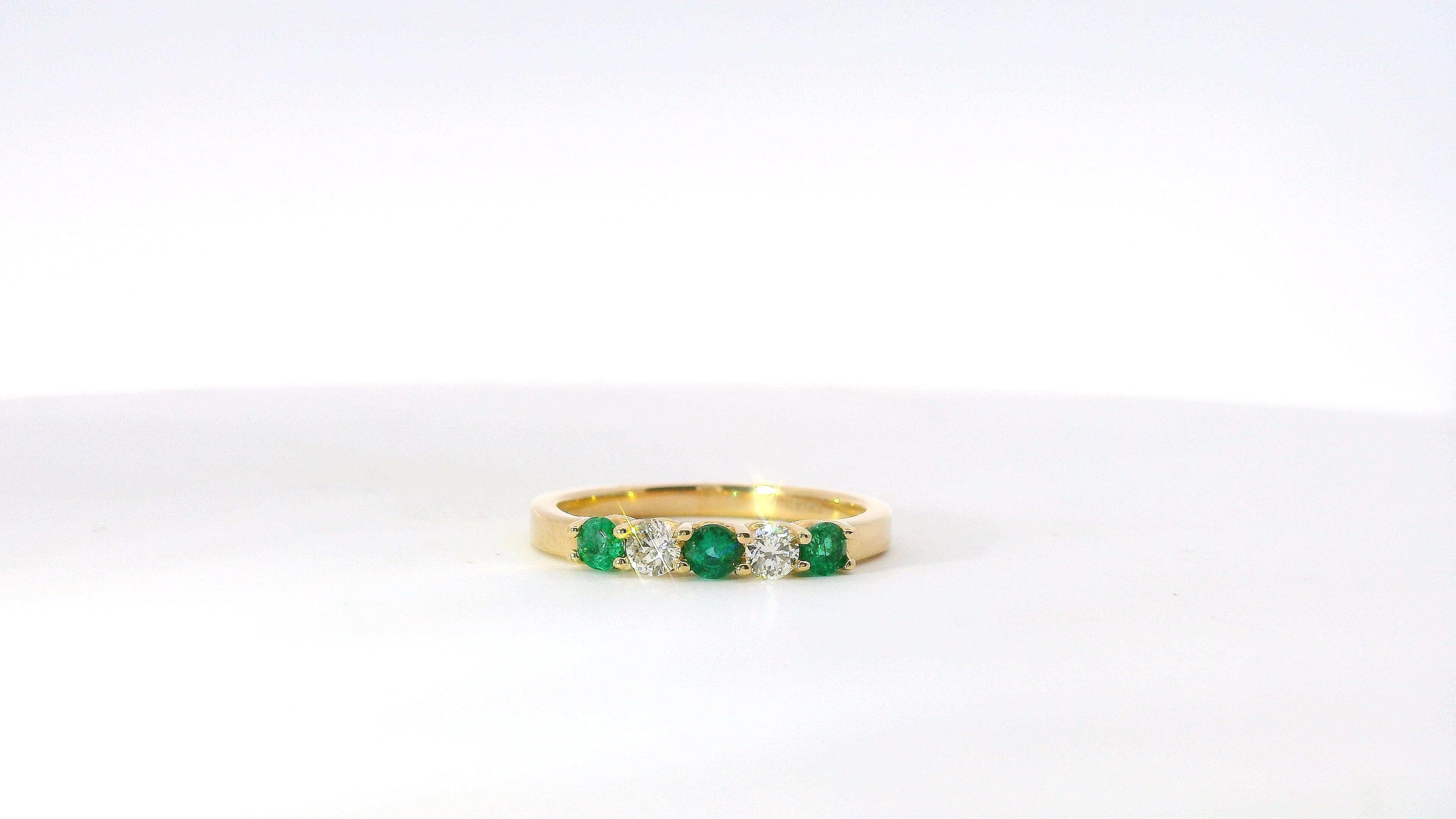 14K Yellow Gold Diamond And Emerald 5 Stone Fashion Ring