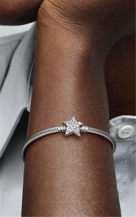 Asymmetric Star Clasp Snake Chain Bracelet Size 17
