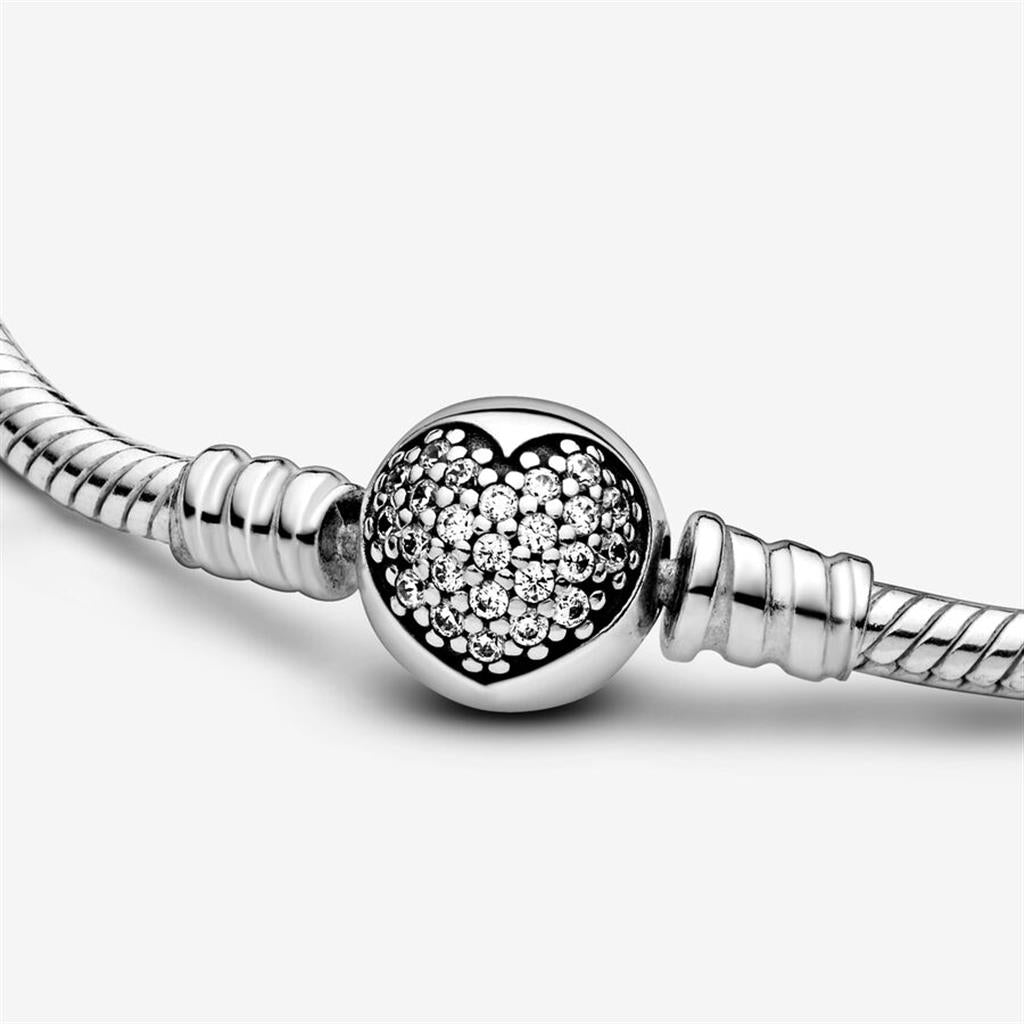 Pandora Moments Sparkling Heart Clasp Snake Chain Bracelet Size 23