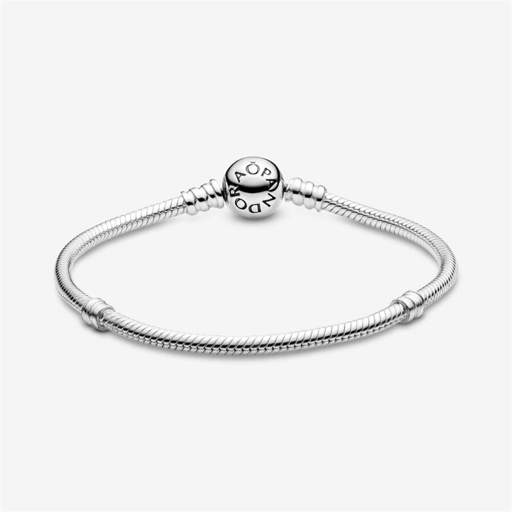 Pandora Moments Sparkling Heart Clasp Snake Chain Bracelet Size 23