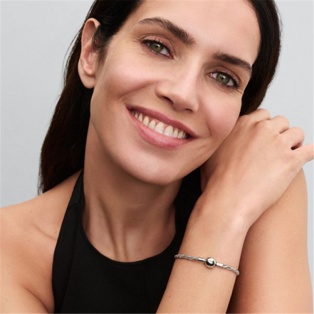 Pandora Moments Round Pandora Clasp Twisted Snake Chain Size 19