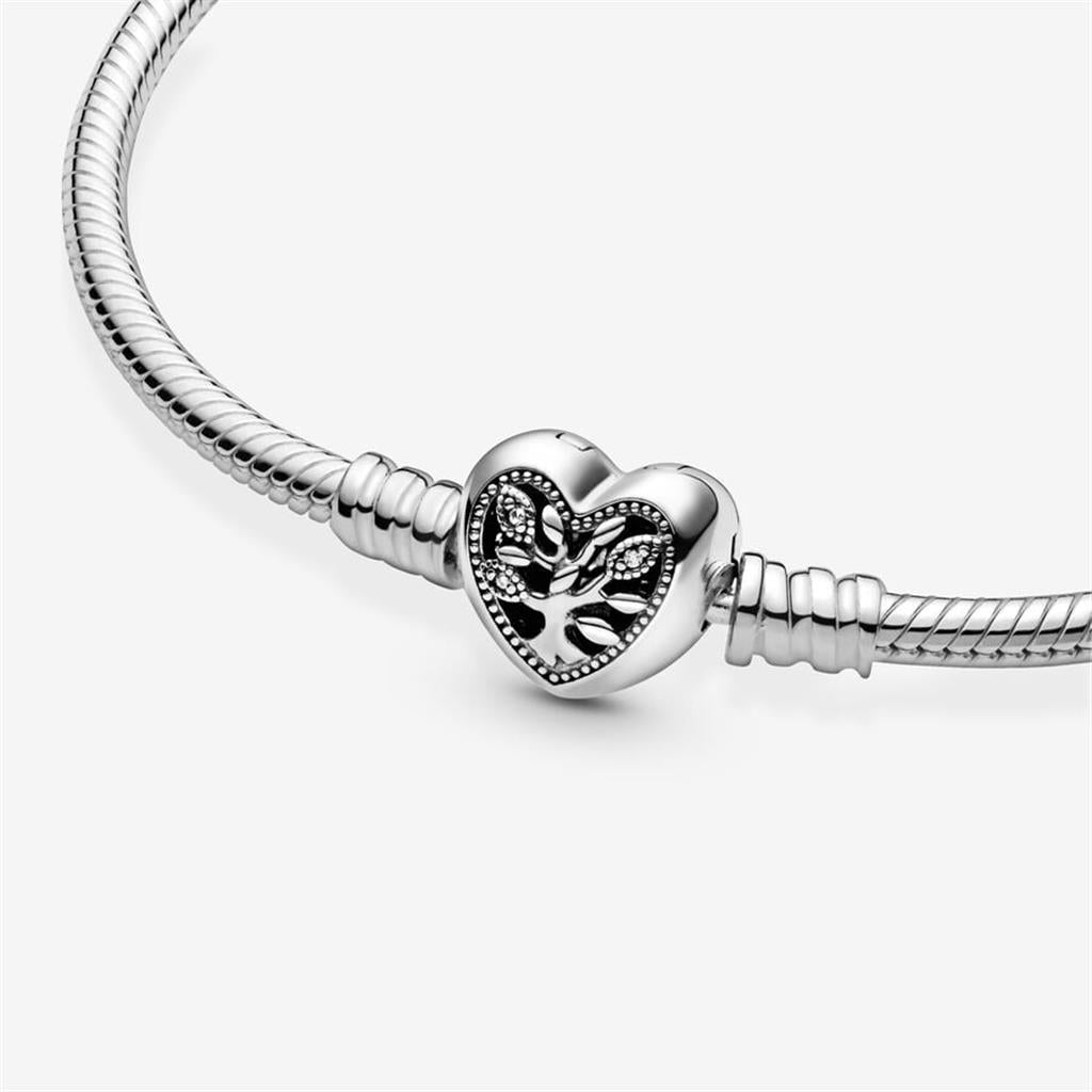 Pandora Moments Family Tree Heart Clasp Snake Chain Bracelet Size 18