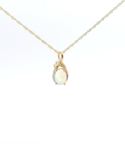 14K Yellow Gold Diamond And Ethiopian Opal Oval Pendant Necklace