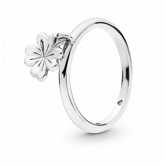 Pandora Moments Dangling Clover Ring Size 6