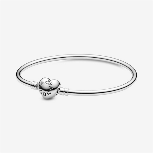 Pandora Moments Heart Clasp Charm Bangle Bracelet  Size 17