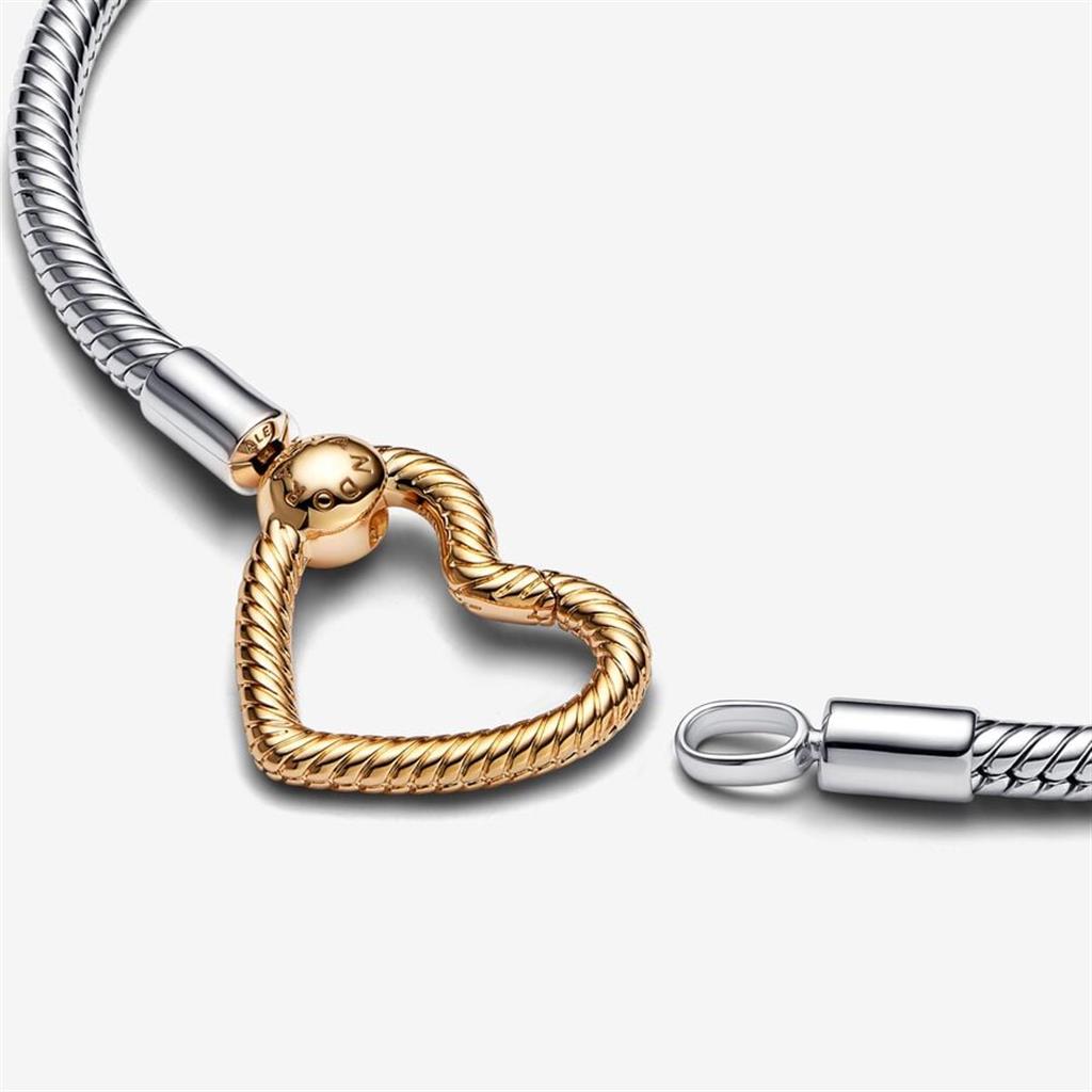 Pandora Moments Heart Closure Snake Chain Bracelet Size 19