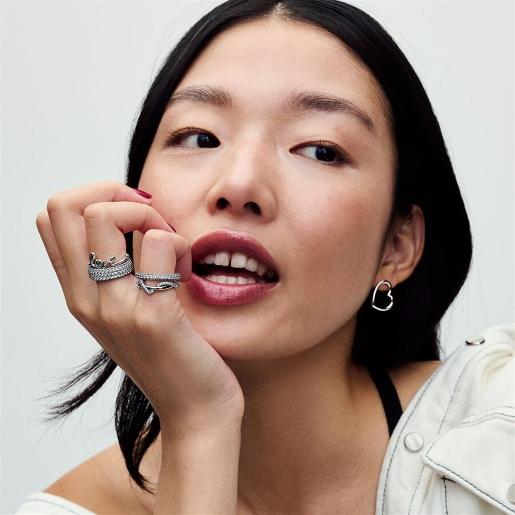 Pandora Moments Front-Facing Heart Stud Earrings