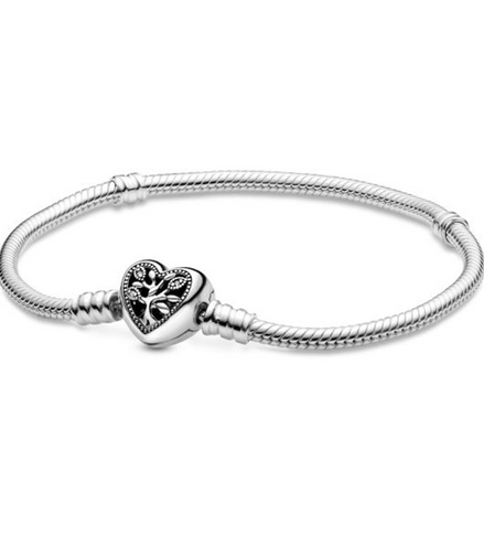 Pandora Moments Family Tree Heart Clasp Bracelet Size 21