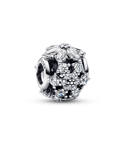Pandora Timeless Sparkling Herbarium Cluster Round Charm